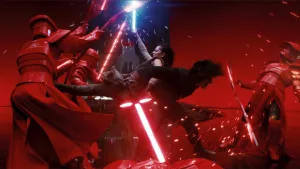 Rey met en déroute plusieurs gardes impériaux rouges dans le film Les derniers Jedi dont les combats sont supervisés par Jude Poyer.