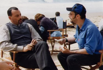Jean Reno et René Manzor sur le tournage de "Un amour de sorcière"