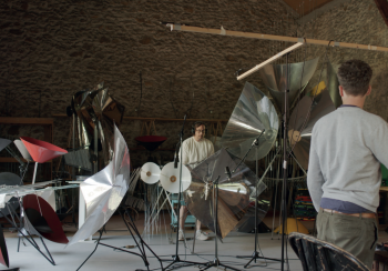 Enregistrement de la musique du film Planètes par Quentin Sirjacq et Nicolas Becker dans un vaste studio aux murs de pierre.