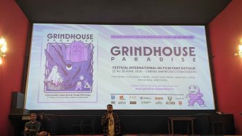 Ecran de cinéma de l'American Cosmograph pour le premier jour du festival Grindhouse Paradise.
